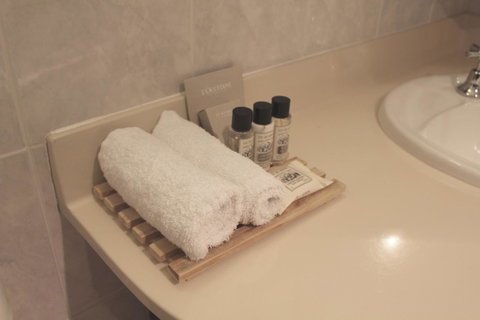 Adelaide Inn - Accommodation in Surfers Paradise 2