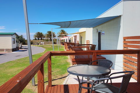 Discovery Parks - Adelaide Beachfront - Accommodation in Surfers Paradise 36