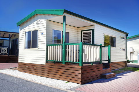 Discovery Parks - Adelaide Beachfront - Accommodation in Surfers Paradise 9