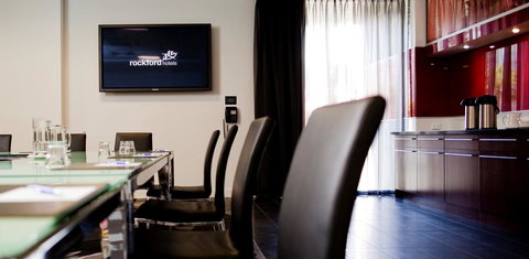 Adelaide Rockford - Accommodation in Surfers Paradise 27