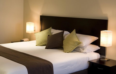 Adelaide Rockford - Accommodation in Surfers Paradise 15