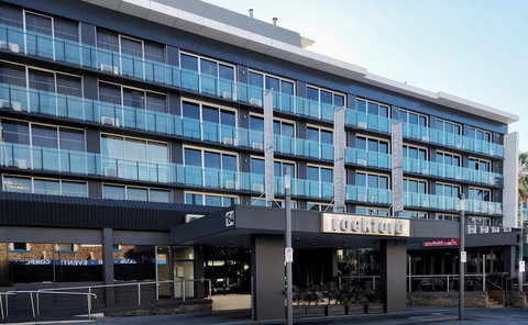 Adelaide Rockford - Accommodation in Surfers Paradise 2