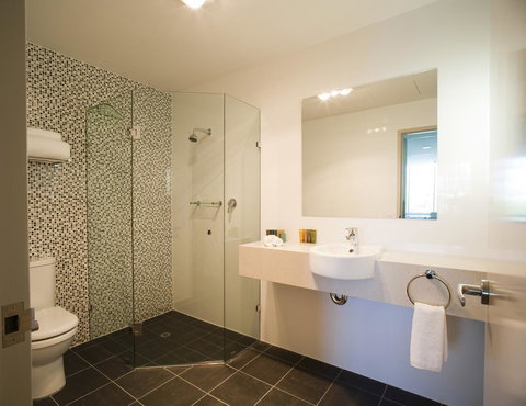 Adelaide Rockford - Accommodation in Surfers Paradise 16