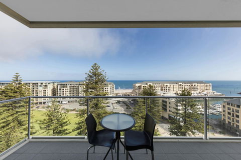 Oaks Glenelg Liberty Suites - Accommodation in Surfers Paradise 11