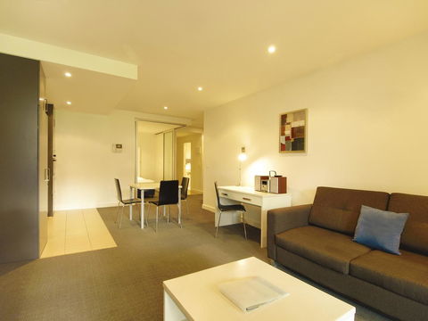 Oaks Glenelg Liberty Suites - Accommodation in Surfers Paradise 22