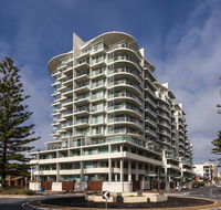 Oaks Liberty Towers - Accommodation in Surfers Paradise