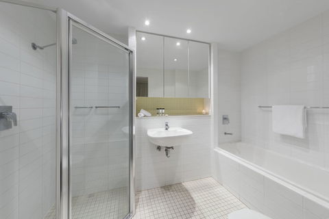 Oaks Glenelg Liberty Suites - Accommodation in Surfers Paradise 28