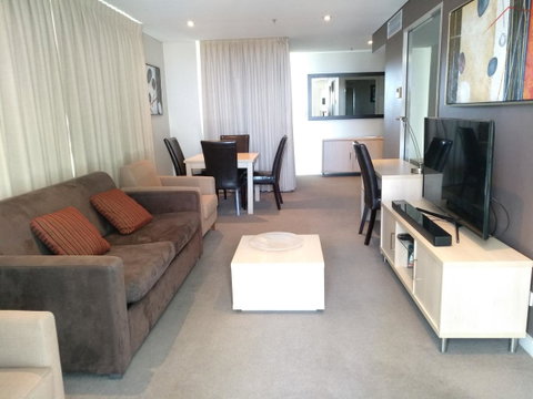 JABCA Apartments - Accommodation in Surfers Paradise 10