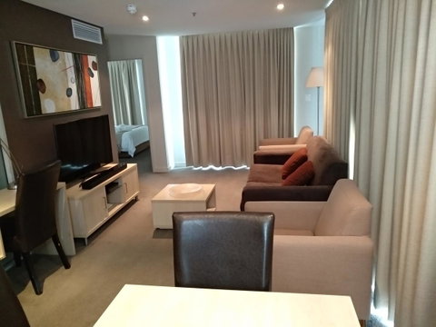 JABCA Apartments - Accommodation in Surfers Paradise 2