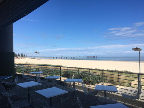 Beachside Luxury Getaway In Glenelg - Accommodation in Surfers Paradise 19