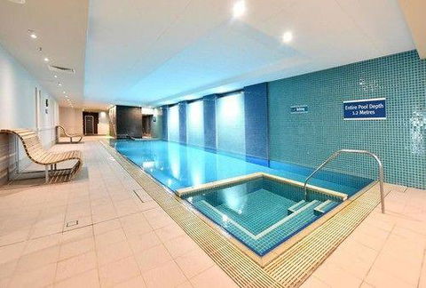 Beachside Luxury Getaway In Glenelg - Accommodation in Surfers Paradise 6