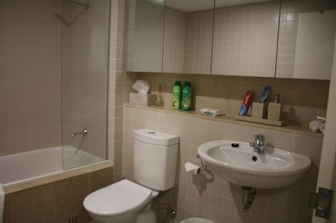 Beachside Luxury Getaway In Glenelg - Accommodation in Surfers Paradise 11