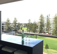 Beachside Luxury getaway in Glenelg - Accommodation in Surfers Paradise