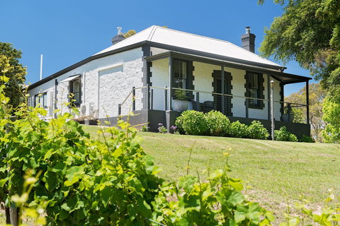 The Other House - Accommodation in Surfers Paradise 1