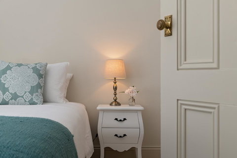 The Other House - Accommodation in Surfers Paradise 16