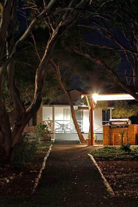 Cape Jervis Holiday Units - Accommodation in Surfers Paradise 12