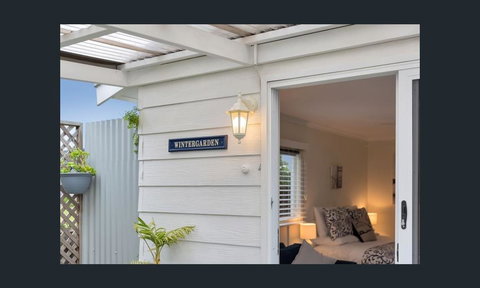 Wintergarden Beach Cabin - Accommodation in Surfers Paradise 4
