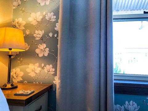 Inglenook Cottage - Accommodation in Surfers Paradise 14