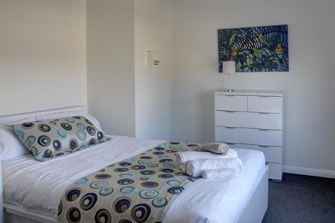 Aart Apartments - Accommodation in Surfers Paradise 24