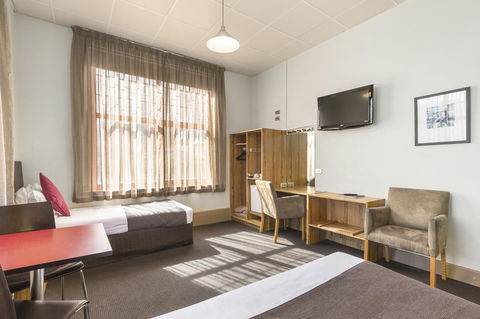 Adelaide Paringa - Accommodation in Surfers Paradise 8