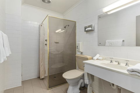 Adelaide Paringa - Accommodation in Surfers Paradise 16