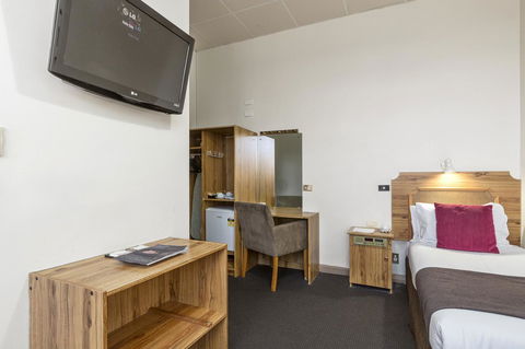 Adelaide Paringa - Accommodation in Surfers Paradise 7
