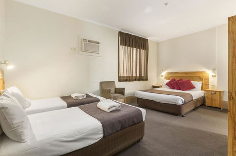 Adelaide Paringa - Accommodation in Surfers Paradise 6