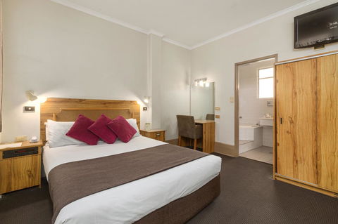 Adelaide Paringa - Accommodation in Surfers Paradise 9