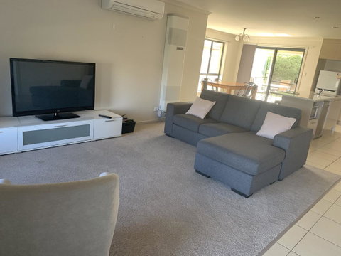 Little On Ash - Accommodation in Surfers Paradise 6