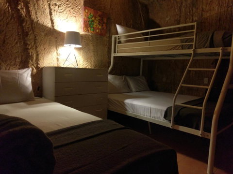 Zen Underground B&B - Accommodation in Surfers Paradise 12