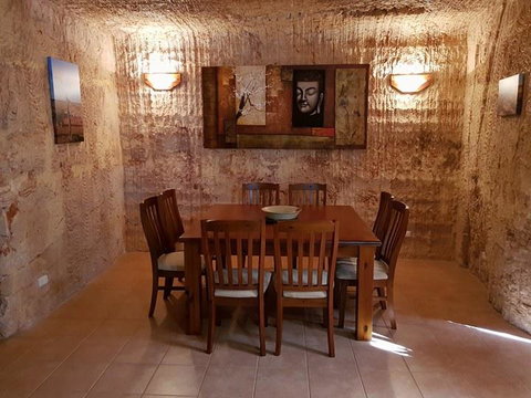 Zen Underground B&B - Accommodation in Surfers Paradise 18