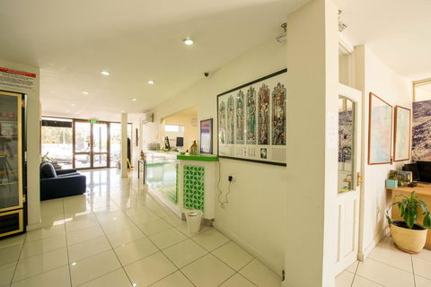 Jacksons Motor Inn - Accommodation in Surfers Paradise 1