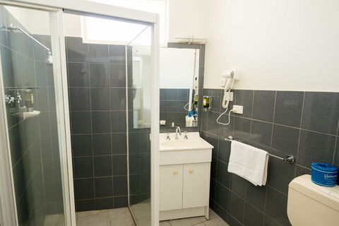 Jacksons Motor Inn - Accommodation in Surfers Paradise 13