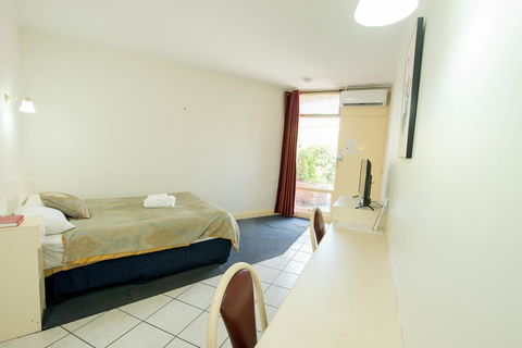 Jacksons Motor Inn - Accommodation in Surfers Paradise 33