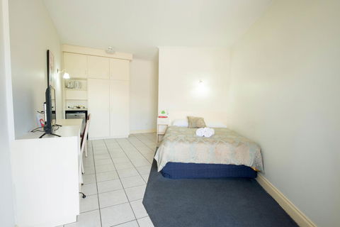 Jacksons Motor Inn - Accommodation in Surfers Paradise 32