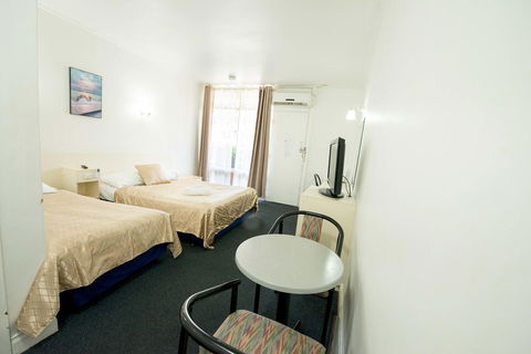 Jacksons Motor Inn - Accommodation in Surfers Paradise 15