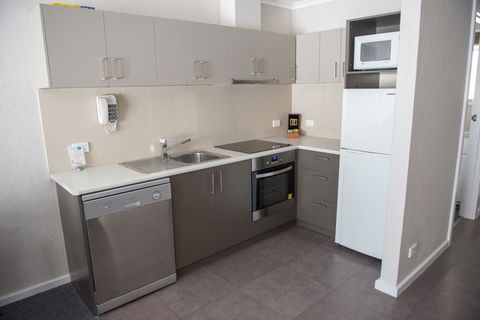 Arkana Motor Inn & Terrace Apartments - Accommodation in Surfers Paradise 3