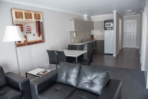 Arkana Motor Inn & Terrace Apartments - Accommodation in Surfers Paradise 24