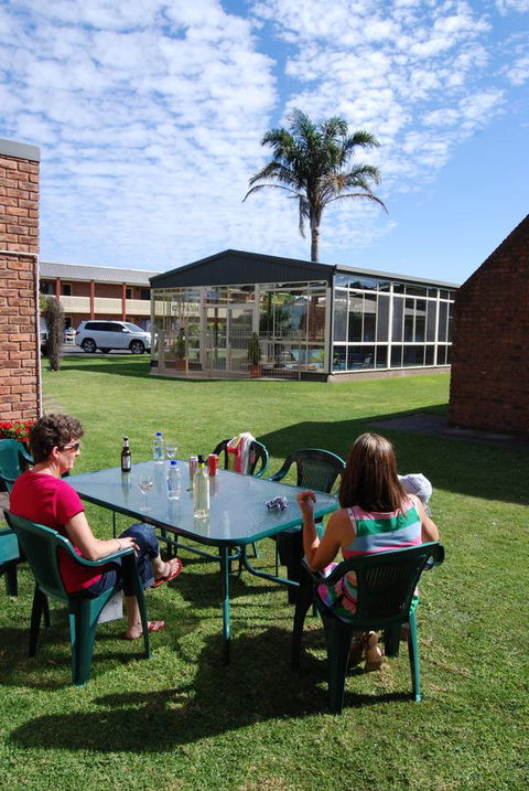 Arkana Motor Inn & Terrace Apartments - Accommodation in Surfers Paradise 12