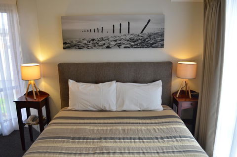Arkana Motor Inn & Terrace Apartments - Accommodation in Surfers Paradise 5
