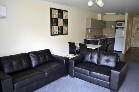 Arkana Motor Inn & Terrace Apartments - Accommodation in Surfers Paradise 34