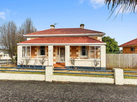 Olive\'s Cottage - Accommodation in Surfers Paradise 0