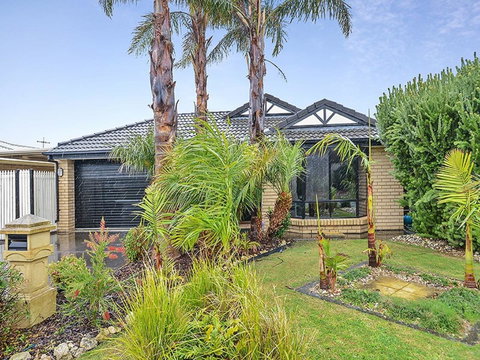 Lakeside - Encounter Bay - Accommodation in Surfers Paradise 1