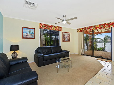Lakeside - Encounter Bay - Accommodation in Surfers Paradise 4