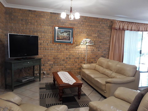 Acacia Apartments - Accommodation in Surfers Paradise 8