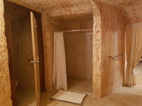 Underground Gem - Accommodation in Surfers Paradise 13