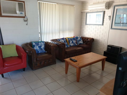 Wallaroo Sunset Home - Accommodation in Surfers Paradise 4