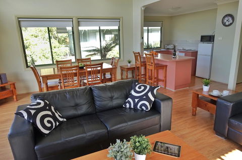 SkyView Villa - Accommodation in Surfers Paradise 7