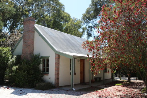 Tanunda Cottages - Accommodation in Surfers Paradise 1
