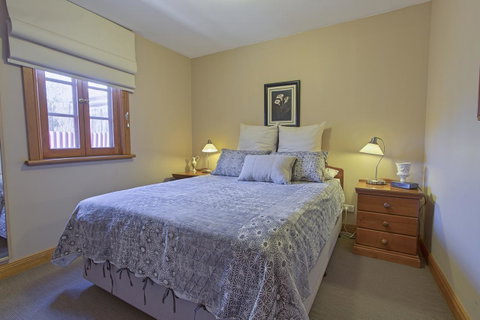 Tanunda Cottages - Accommodation in Surfers Paradise 3